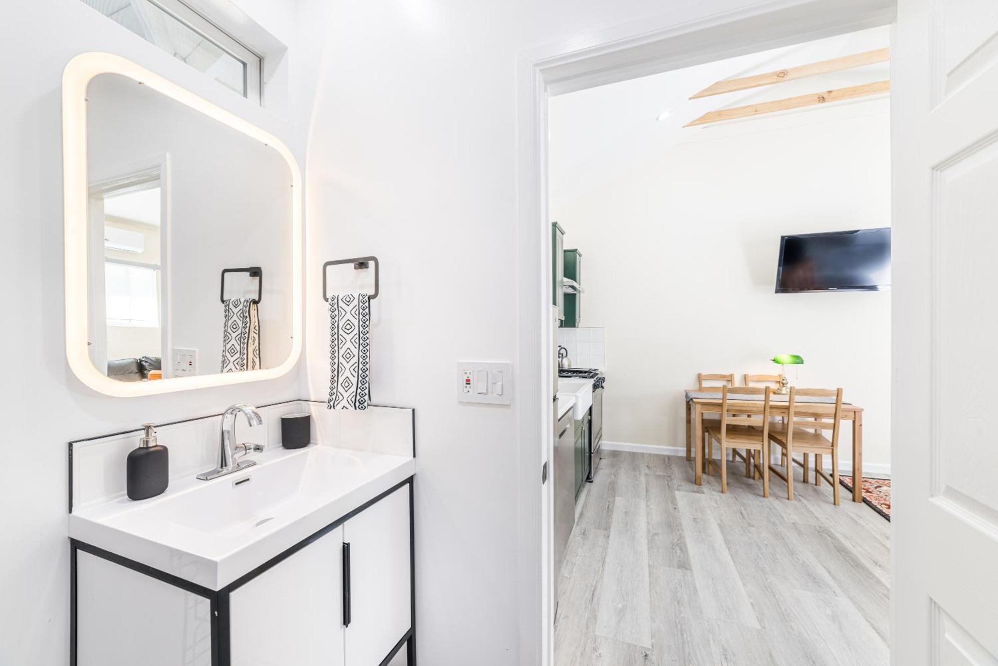 Private Stylish Studio, Near Csun, Fast Wi-Fi Лос-Анджелес Экстерьер фото